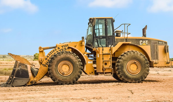 Revolutionizing Heavy-Duty Material Handling: The Power of Hyster Rough Terrain Forklifts