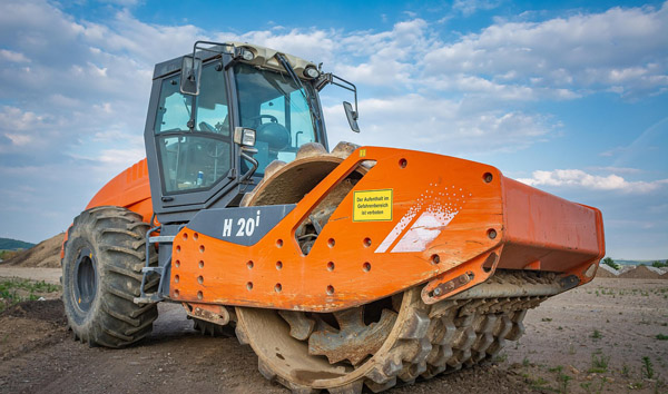 Revolutionizing Heavy Load Handling: The Rise of Autonomous Rough Terrain Forklifts