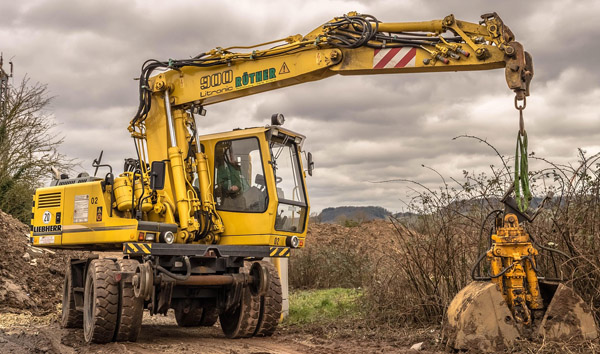 Revolutionizing Stone Material Handling with Rough Terrain Forklifts
