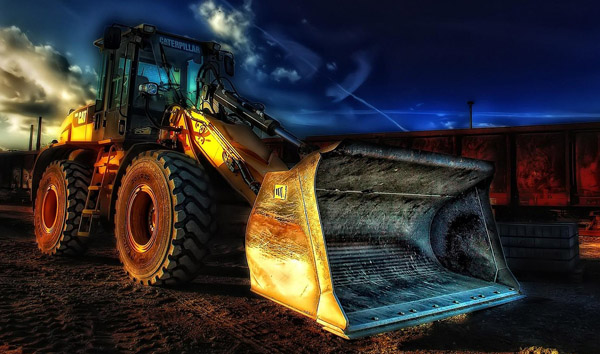 Navigating the Challenges of Container Handling with Rough Terrain Forklifts